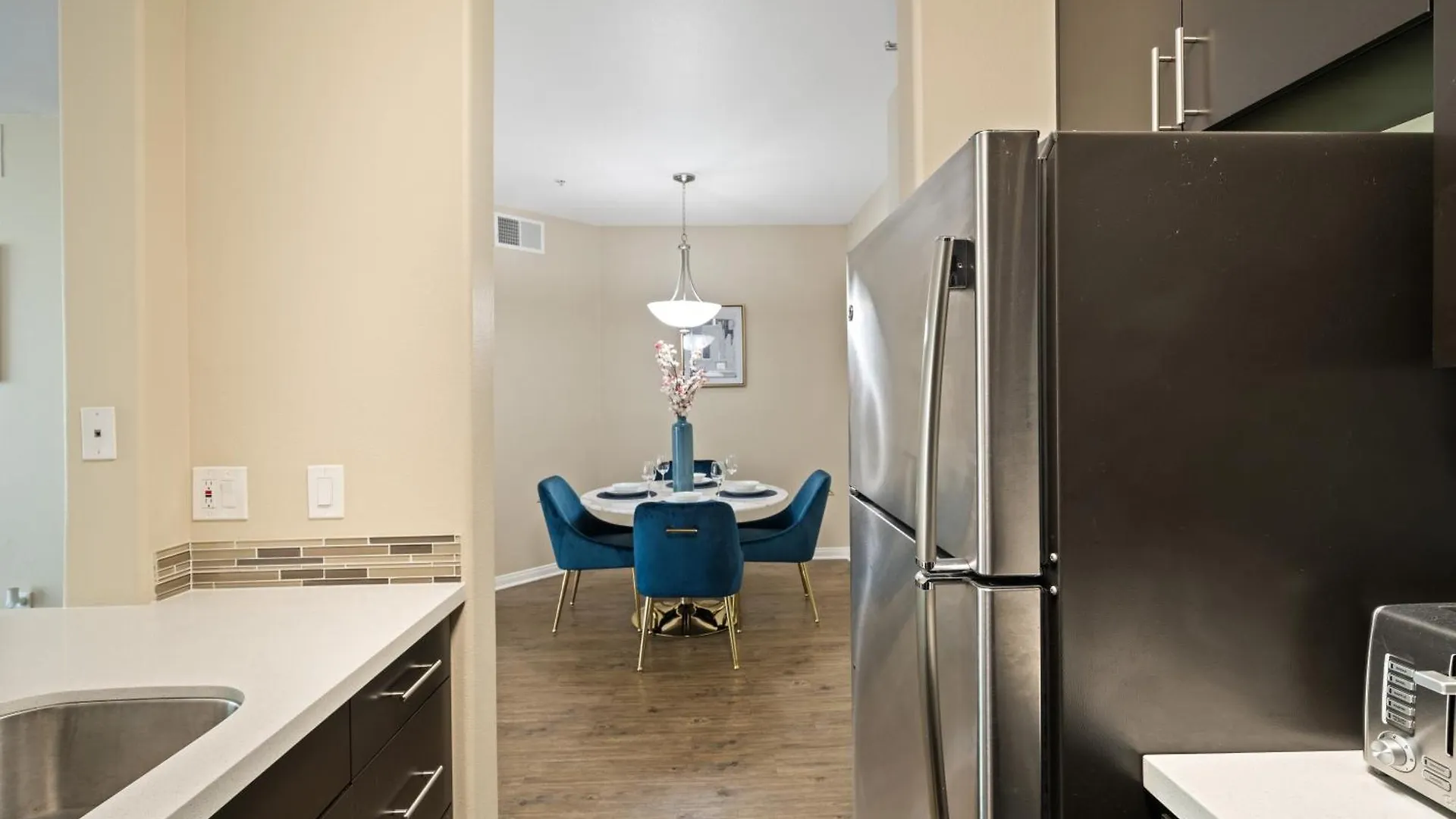 Venice Marina Pool And Spa Luxury Condo Los Angeles Apartment