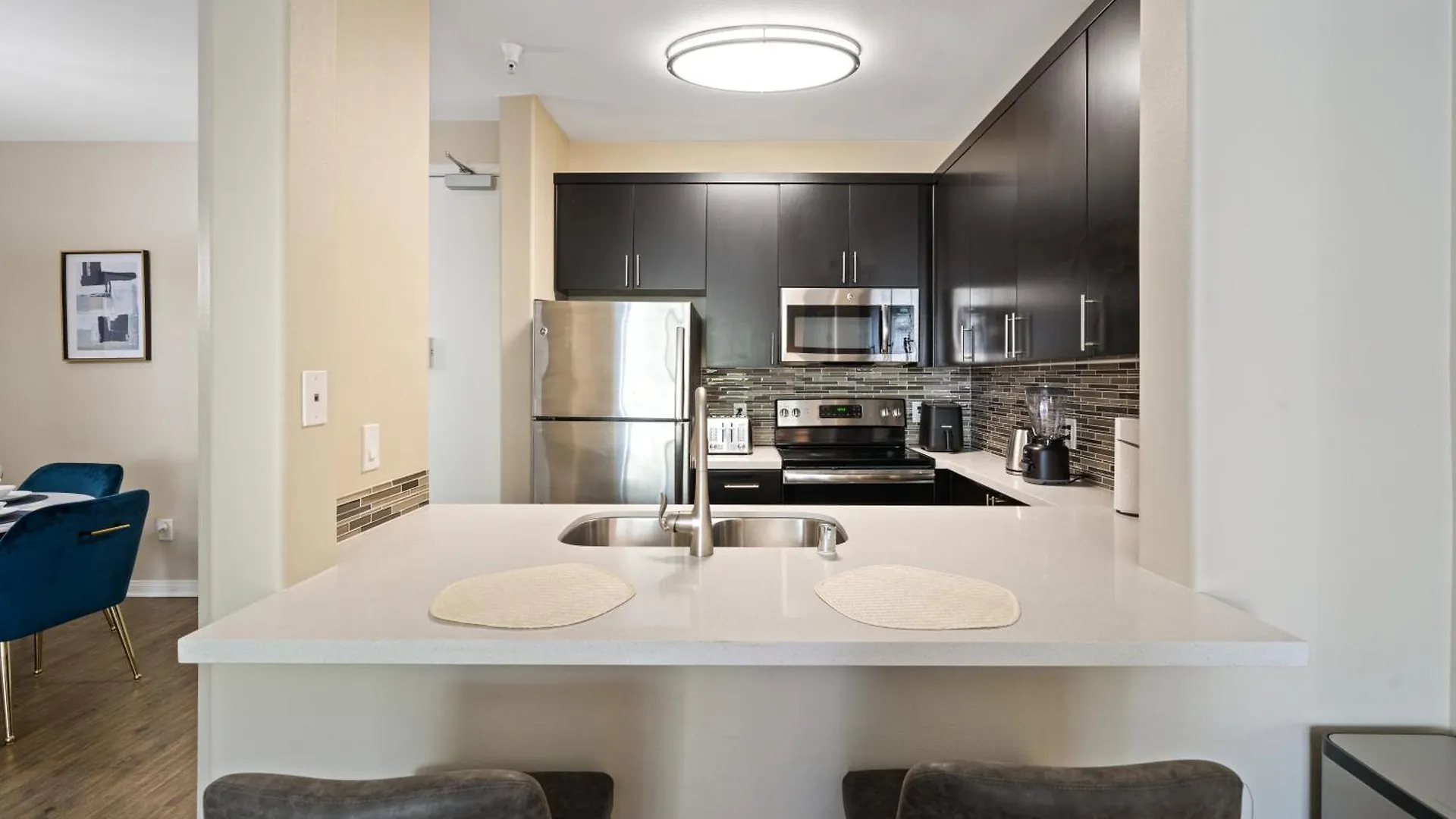 Venice Marina Pool And Spa Luxury Condo Los Angeles United States
